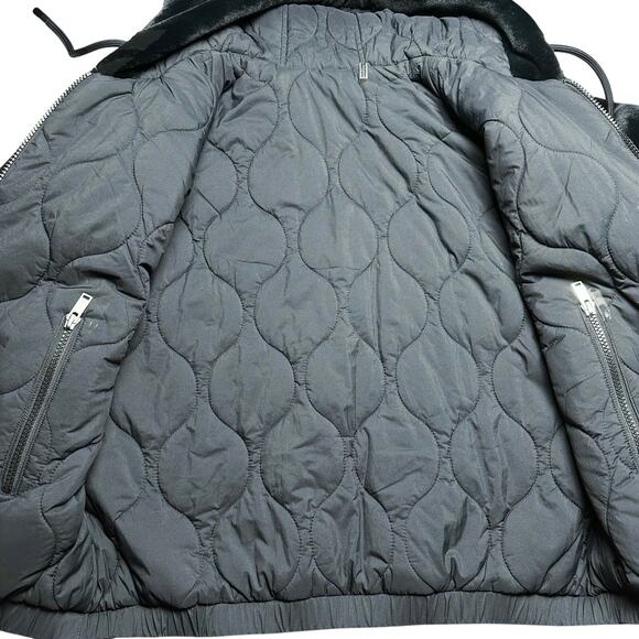 Moose Knuckles | Women | Quilted Eaton Bunny Black Reversible Faux Fur Coat | XS - Picture 9 of 16